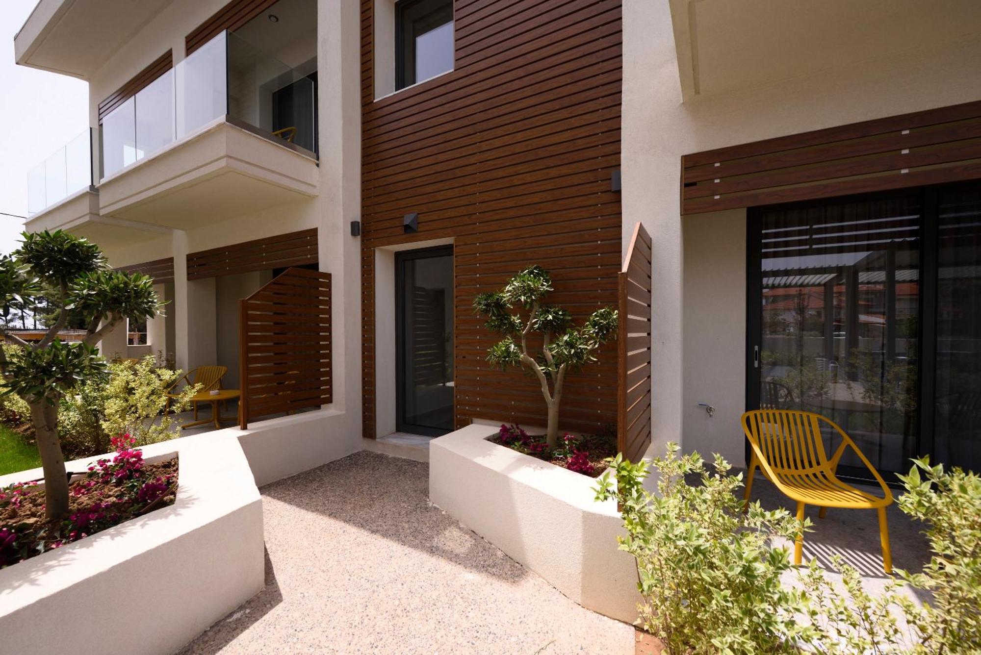 Falena Luxury Rooms Kalyves Polygyrou Exterior photo